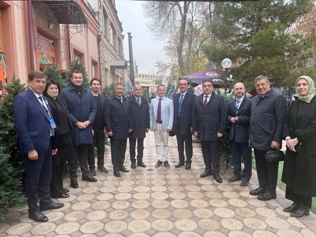 SAÜ Rektörü Prof. Dr. Hamza Al, Semerkant’ta uluslararası iş birliği protokolü imzaladı