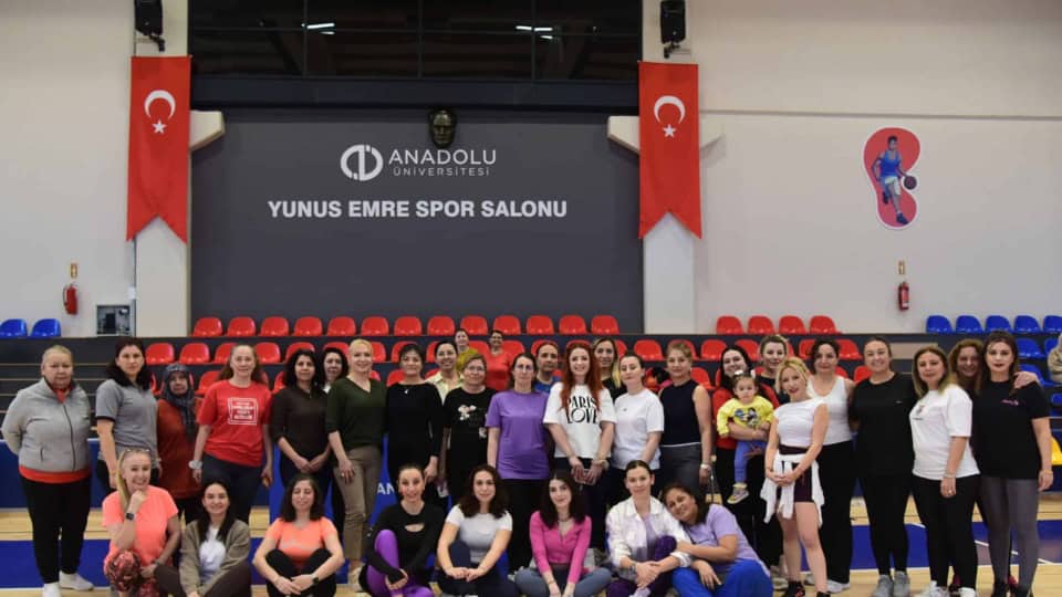 Anadolu Üniversitesi’nde 8 Mart’ta Kadın Sağlığı ve Sporun Önemi Etkinliklerle Anlatıldı