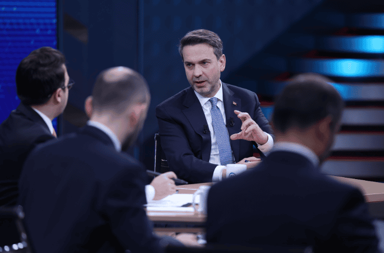 Enerji Bakanı Bayraktar: Türkiye’de Tedarik ve Arzda Sorun Yok, Yeni Yatırımlar ve Destekler Sürüyor