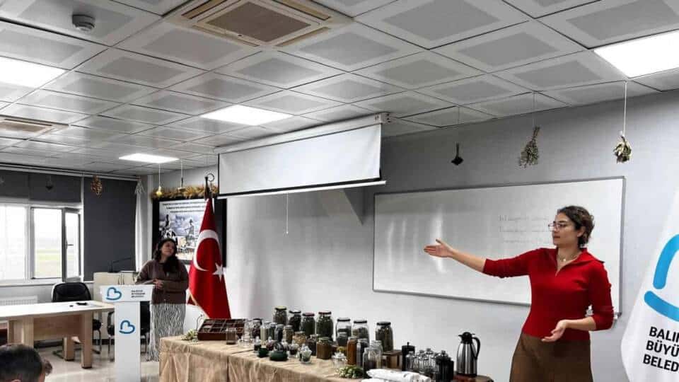 BAÇEM’in 'Ayın Atölyesi' Programları Her Yaştan Katılımcının Yoğun İlgisiyle Gerçekleşiyor