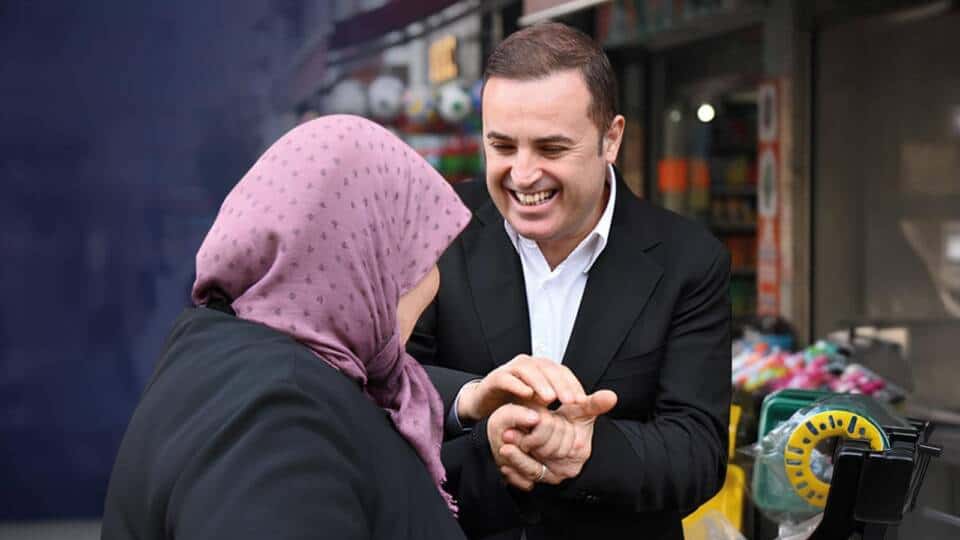 Başkan Ahmet Akın, Yaşlılara Saygı Haftası’nda Toplumsal Değerlerimize Vurgu Yaptı