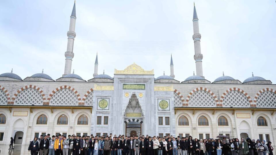 Konya’dan 25.920 Lise Öğrencisi Yüksek Hızlı Trenle İstanbul’un Tarihiyle Buluşuyor