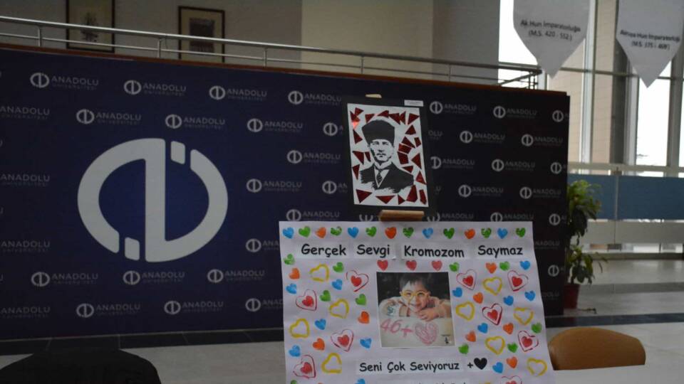 Eskişehir’de Down Sendromu Farkındalık Etkinliğinde Kapsayıcı Eğitim ve Toplumsal Sorumluluk Mesajları Verildi