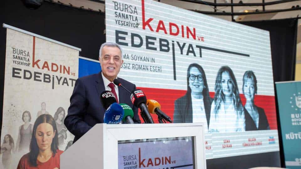 Bursa'da 'Edebiyat ve Kadın' Etkinliğinde Sema Soykan, Adsız Roman Üzerine Söyleşi Gerçekleştirdi