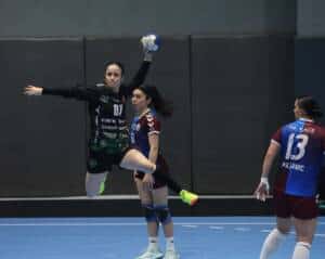 Bursa Büyükşehir Belediyespor Kadın Hentbol Takımı, Ortahisar Galibiyetiyle Play-Off Zirvesindeki Konumunu Güçlendirdi