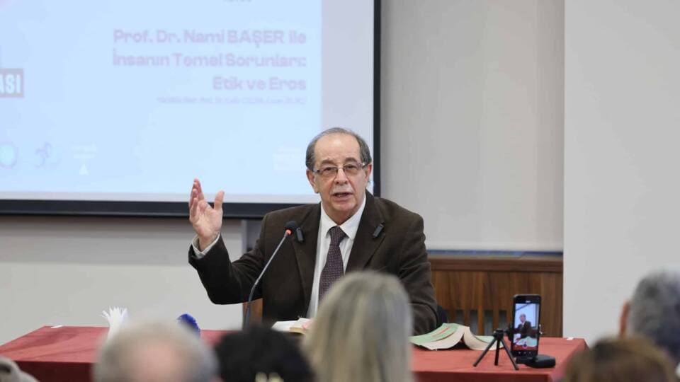 Bursa'da Kültür Fabrikası Kapsamında Gerçekleşen Felsefe Söyleşisinde İnsanın Temel Sorunları Tartışıldı