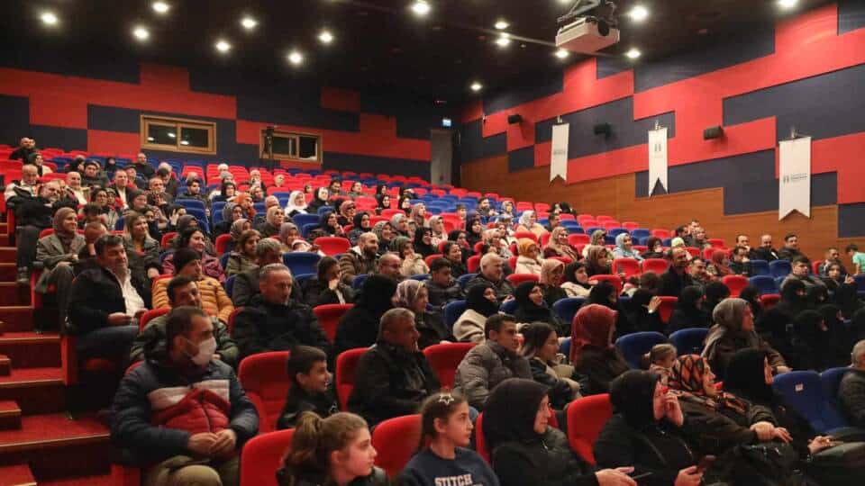 Dursun Ali Erzincanlı'nın Şiir ve Hikayeleriyle Ramazan Kültür Sanat Takvimi Sakarya'da Tamamlandı