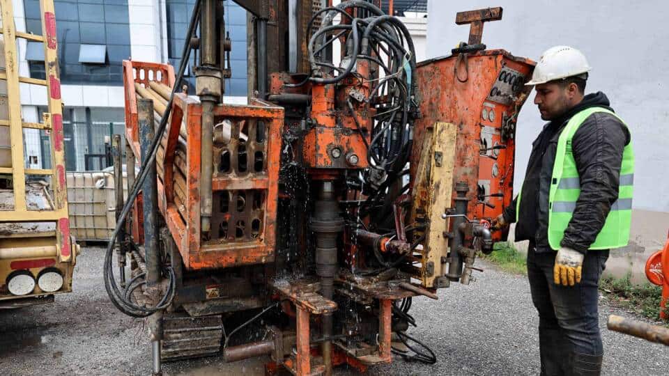 Tığcılar Mahallesi'nde Kentsel Dönüşüm Projesinde Sondaj ve Zemin Etütleri Başlatıldı