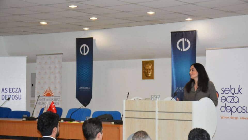 Anadolu Üniversitesi’nde Eczacılık Öğrencileri İçin 7 Bölge 7 Proje Laboratuvarı Eğitimi Düzenlendi