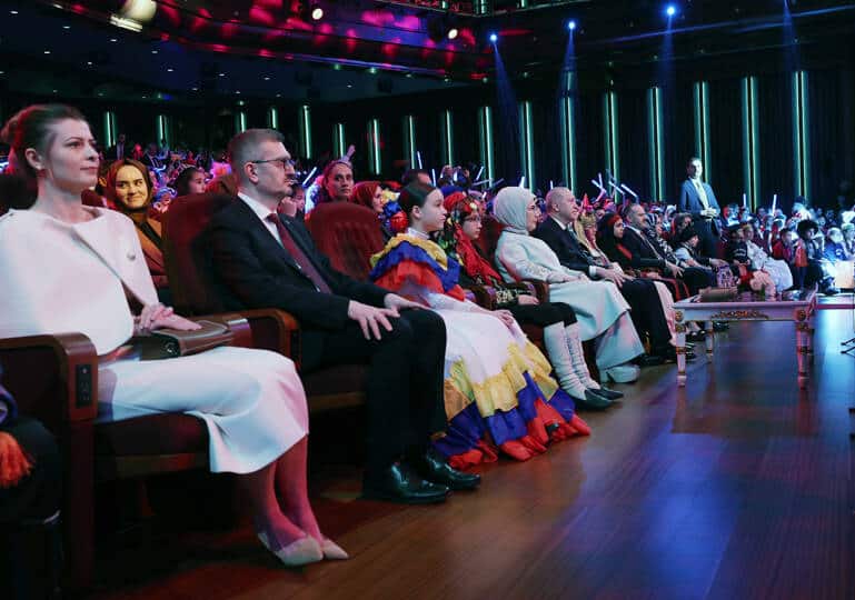 Cumhurbaşkanı Erdoğan: Çocukların Gözyaşlarını Silmek İçin Tüm Gücümüzle Çalışıyoruz