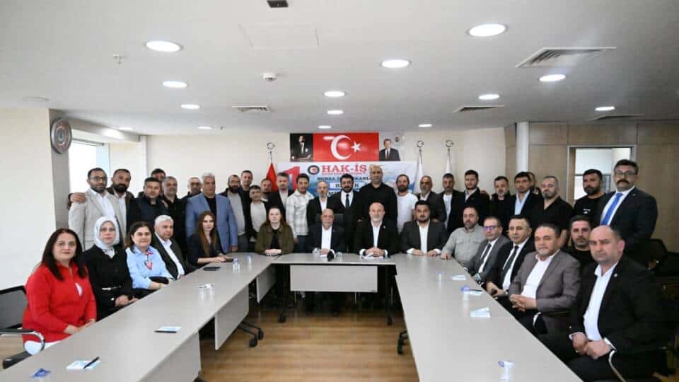 HAK-İŞ, Bursa’da Barışçıl ve Birlikte 1 Mayıs Kutlamasına Hazırlanıyor