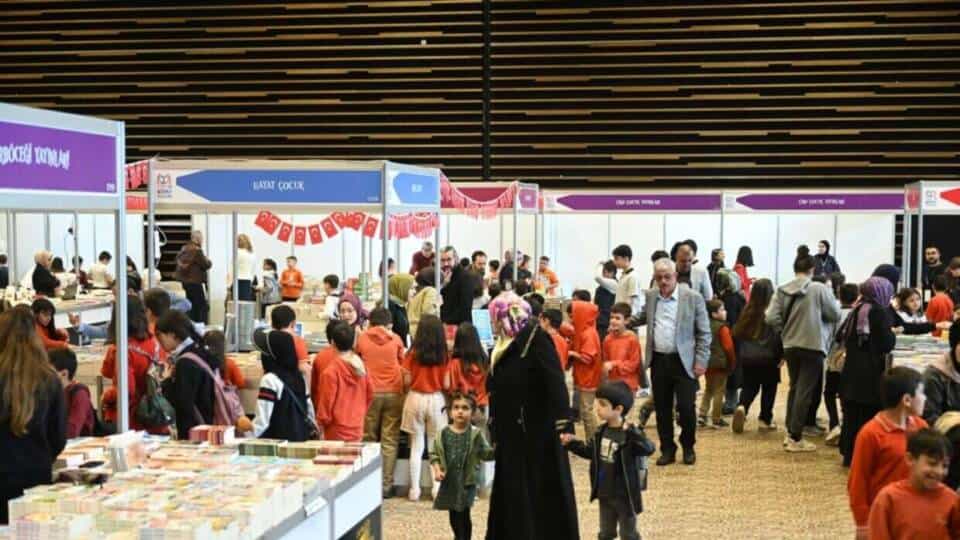 Konya Çocuk Kitap Günleri’nde On Binlerce Çocuk Kitaplarla Buluştu