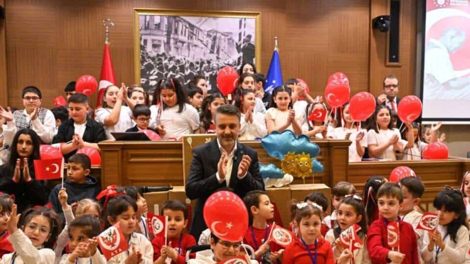 Bursa Büyükşehir Meclisi Çocuk Oturumu’nda Miniklerden Geleceğe Yönelik Kararlar