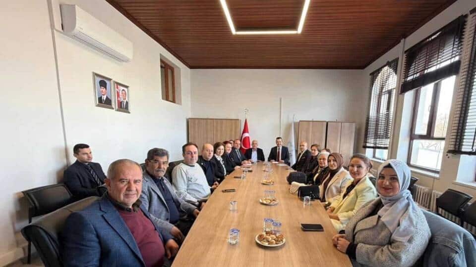 Balıkesir Büyükşehir, Bandırma Merkez Muhtarlarıyla Çözüm Odaklı Toplantılar Sürdürüyor