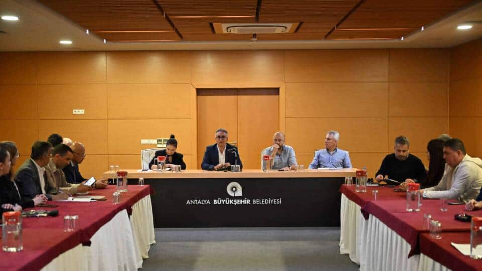 Antalya Büyükşehir Belediyesi’nden Yapay Resiflerle Deniz Ekosistemine Bilimsel Destek