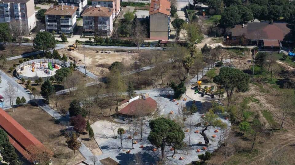 Balıkesir Büyükşehir Belediyesi Susurluk Atatürk Parkı’nda Kapsamlı Yenileme Projesi Başlattı