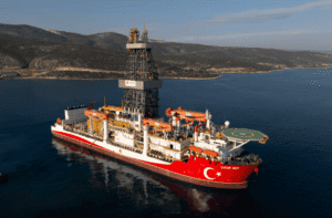 Çağrı Bey Sondaj Gemisi Somali’deki İlk Derin Deniz Görevine Doğru İlerliyor