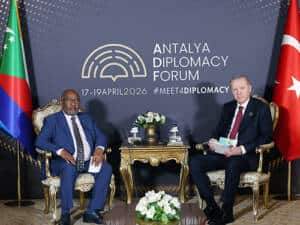 Cumhurbaşkanı Erdoğan, Komorlar Birliği Cumhurbaşkanı Azali ile Antalya’da Görüştü