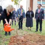 Akdeniz Üniversitesi Kampüslerinde Son İki Yılda 5 Bin 403 Fidan Toprakla Buluştu