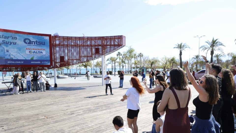 Antalya'da Erasmus Plus Projesiyle Gençler Kültürel Müzik Etkinliği Düzenledi