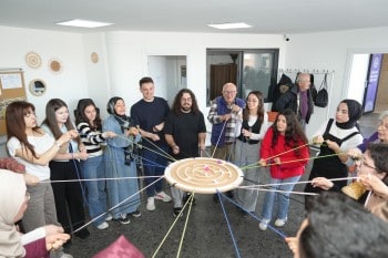 Eskişehir’de Kuşaklararası Buluşmada Farklı Yaşlardan Katılımcılar Oyunlarla Bir Araya Geldi