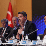 Bakan Bayraktar: Türkiye’nin Enerji Stratejisinde Elektrikleşme ve Yenilenebilir Kaynaklar Öne Çıkıyor