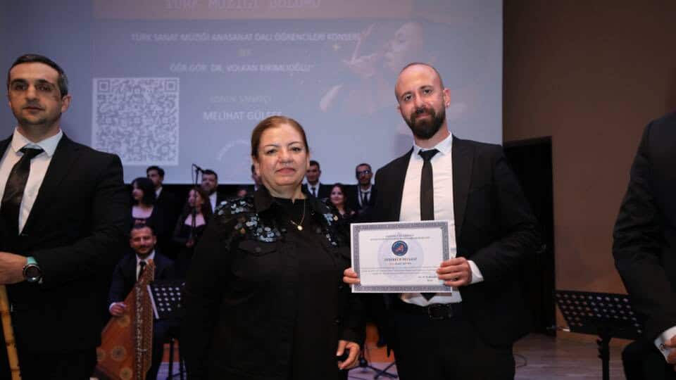 Akdeniz Üniversitesi’nde Melihat Gülses’in Katılımıyla Türk Sanat Müziği Konseri Düzenlendi